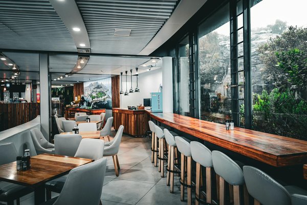 Hoe kun je de versheid van groenten in de supermarkt beoordelen?